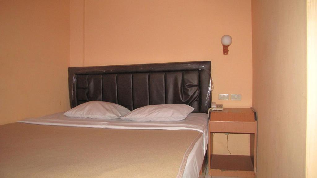 Hotel Mitra Garden Pangkal Pinang Habitación foto